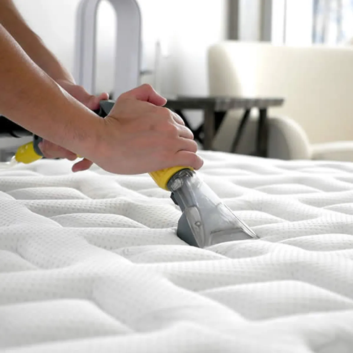 Akar ve bakterilere karşı hijyenik yatak yıkama